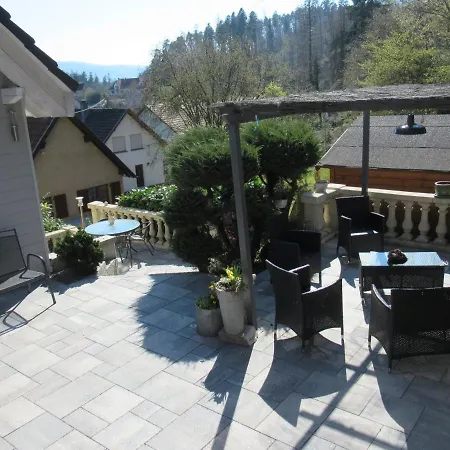 فندق مبيت وإفطار Le Clos D'aure. 3*