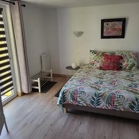 ベッド・アンド・ブレックファスト Le Clos D'aure.