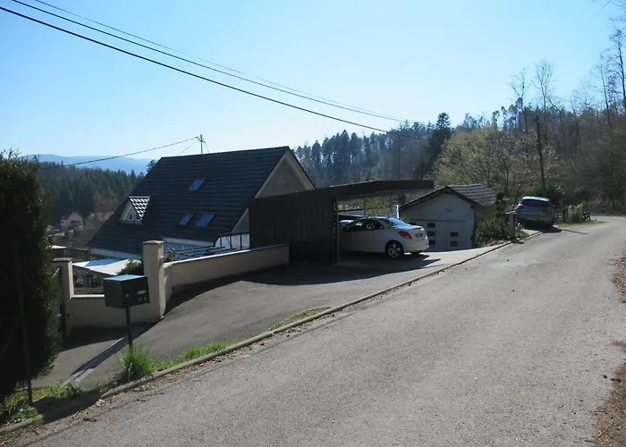 Bed & Breakfast Le Clos D'aure. 3*